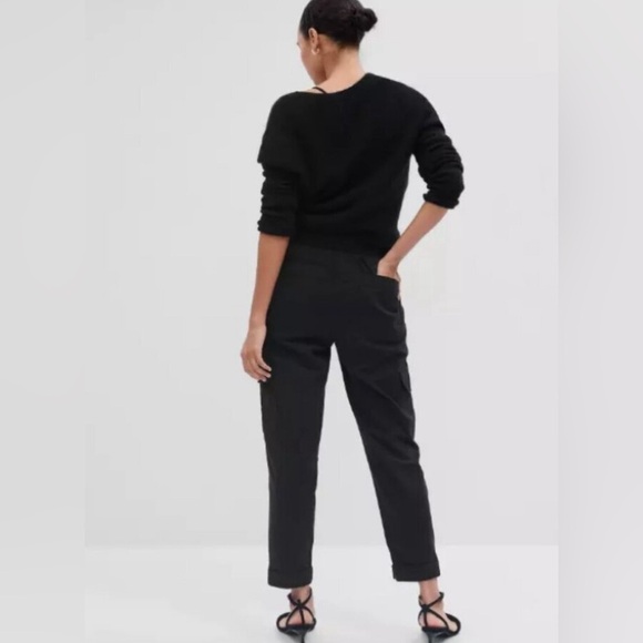 NWT! GAP Black Mid Rise Twill Pull-On Cargo Pants - Multiple Sizes 💎 - Picture 2 of 6